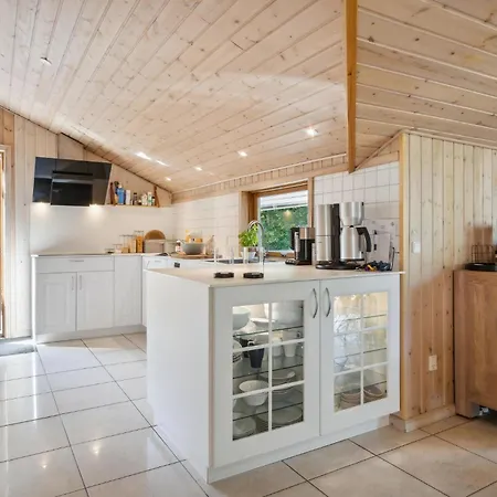 Four-bedroom In Σπίτι διακοπών *